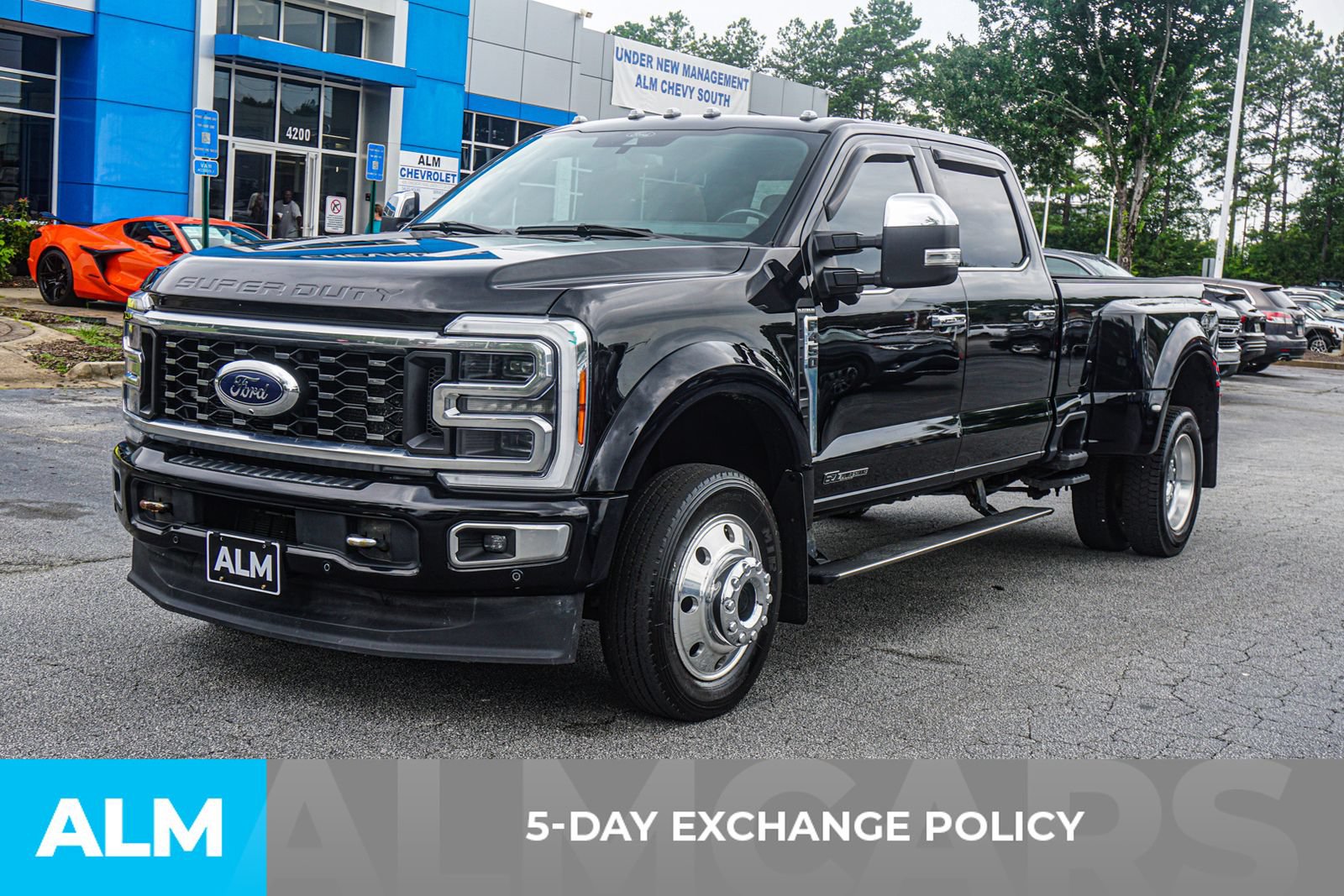 Used 2023 Ford F450 Platinum w/ FX4 Off-Road Package AWD/4WD image 4