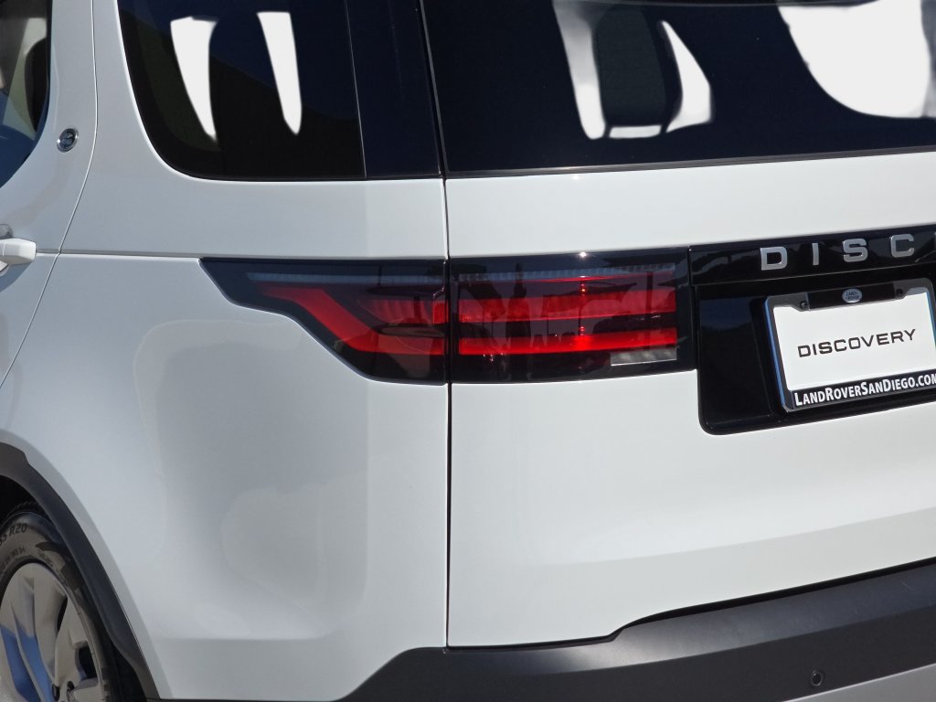 New 2026 Land Rover Discovery S AWD/4WD image 37