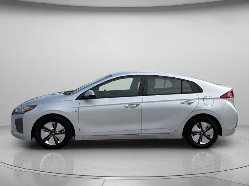 Used 2018 Hyundai Ioniq Blue FWD image 5