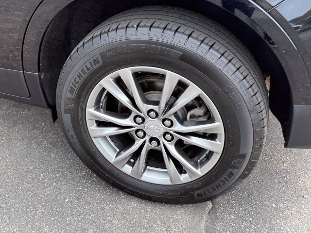 Used 2021 Cadillac XT5 Premium Luxury w/ LPO, Floor Liner Package AWD/4WD image 5