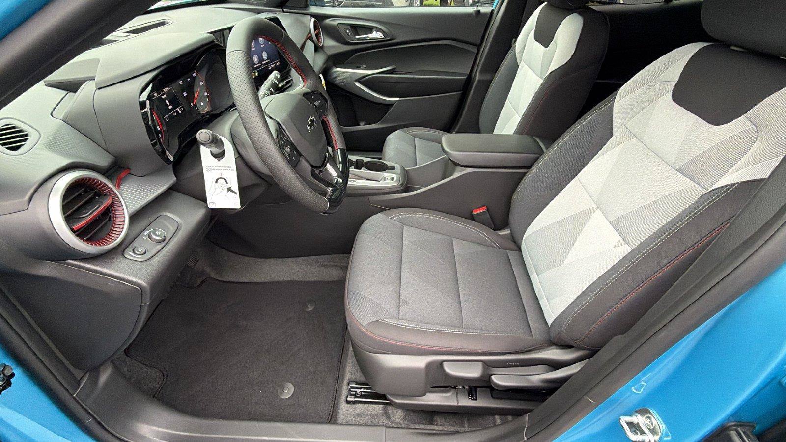 New 2026 Chevrolet Trax RS FWD image 16