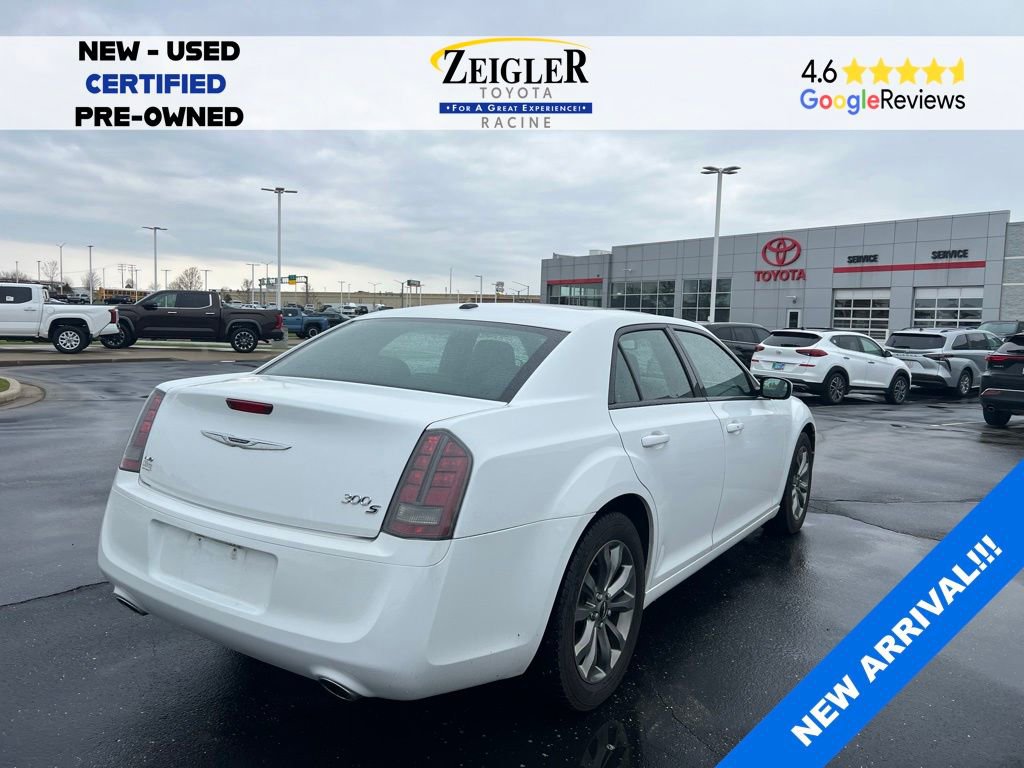 Used 2014 Chrysler 300 S AWD/4WD image 4
