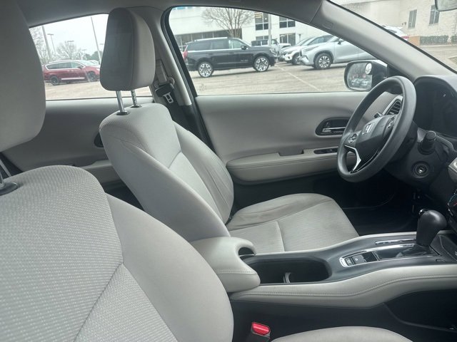 Used 2016 Honda HR-V LX image 10