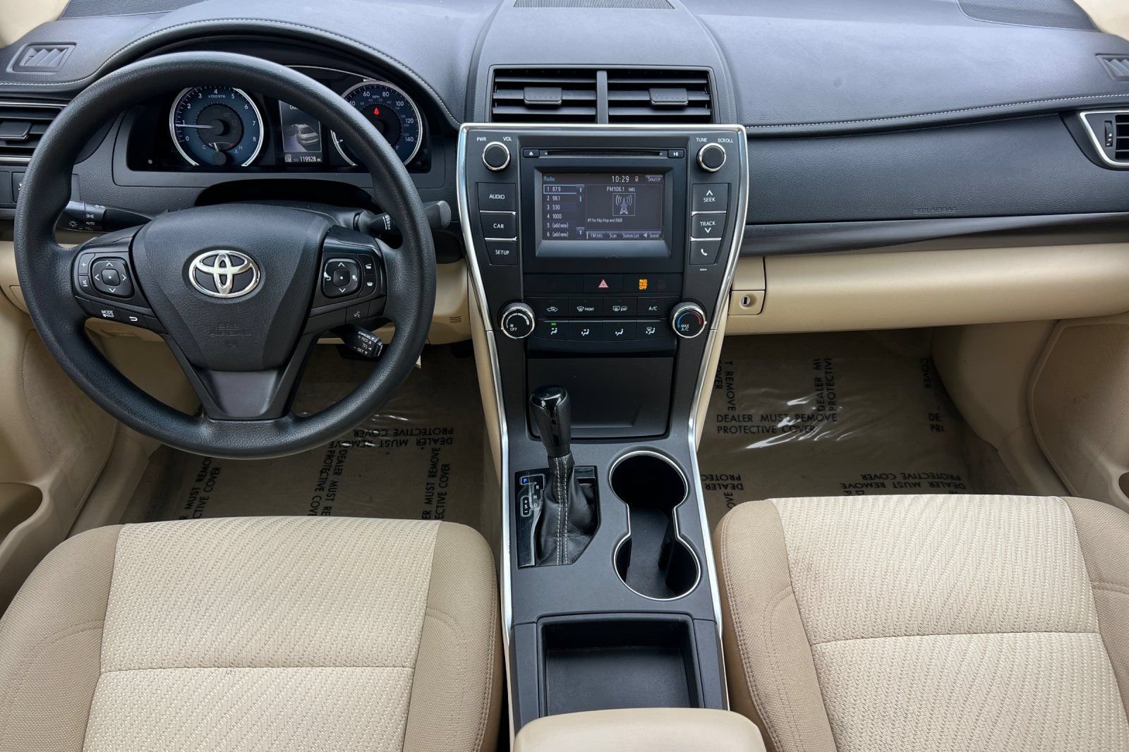 Used 2017 Toyota Camry LE FWD image 15