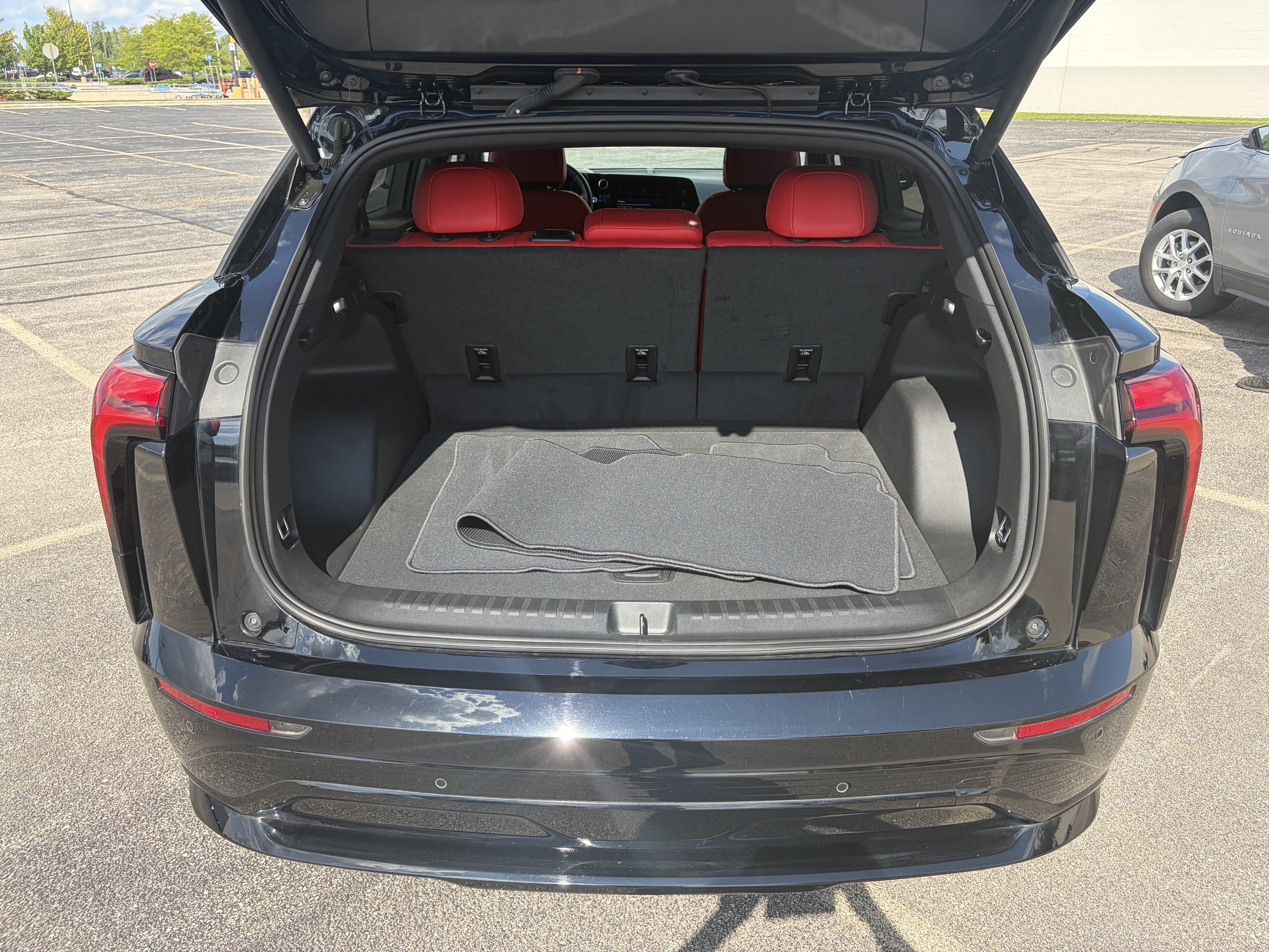 Used 2024 Chevrolet Blazer EV RS AWD/4WD image 18