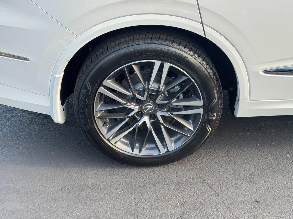 Certified 2026 Acura MDX w/ Advance Package AWD/4WD image 9