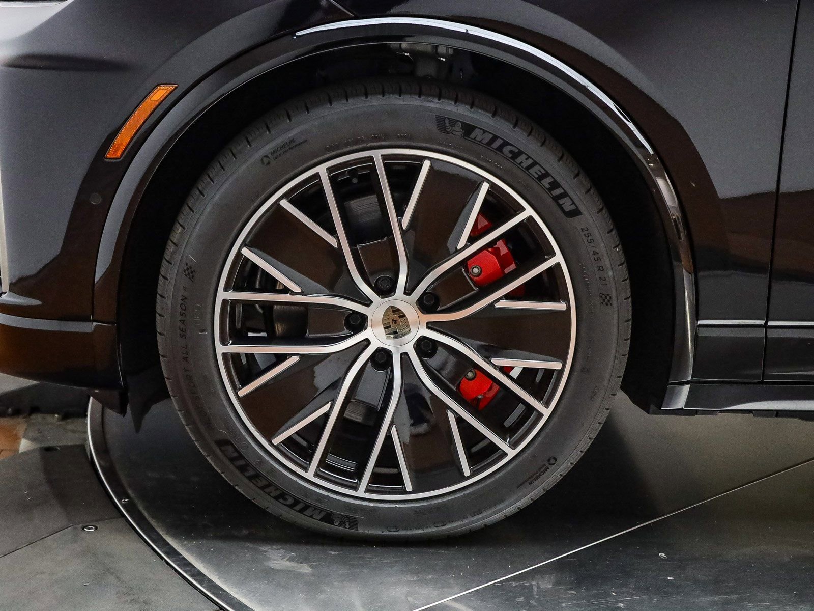 Certified 2025 Porsche Macan Turbo Electric image 10