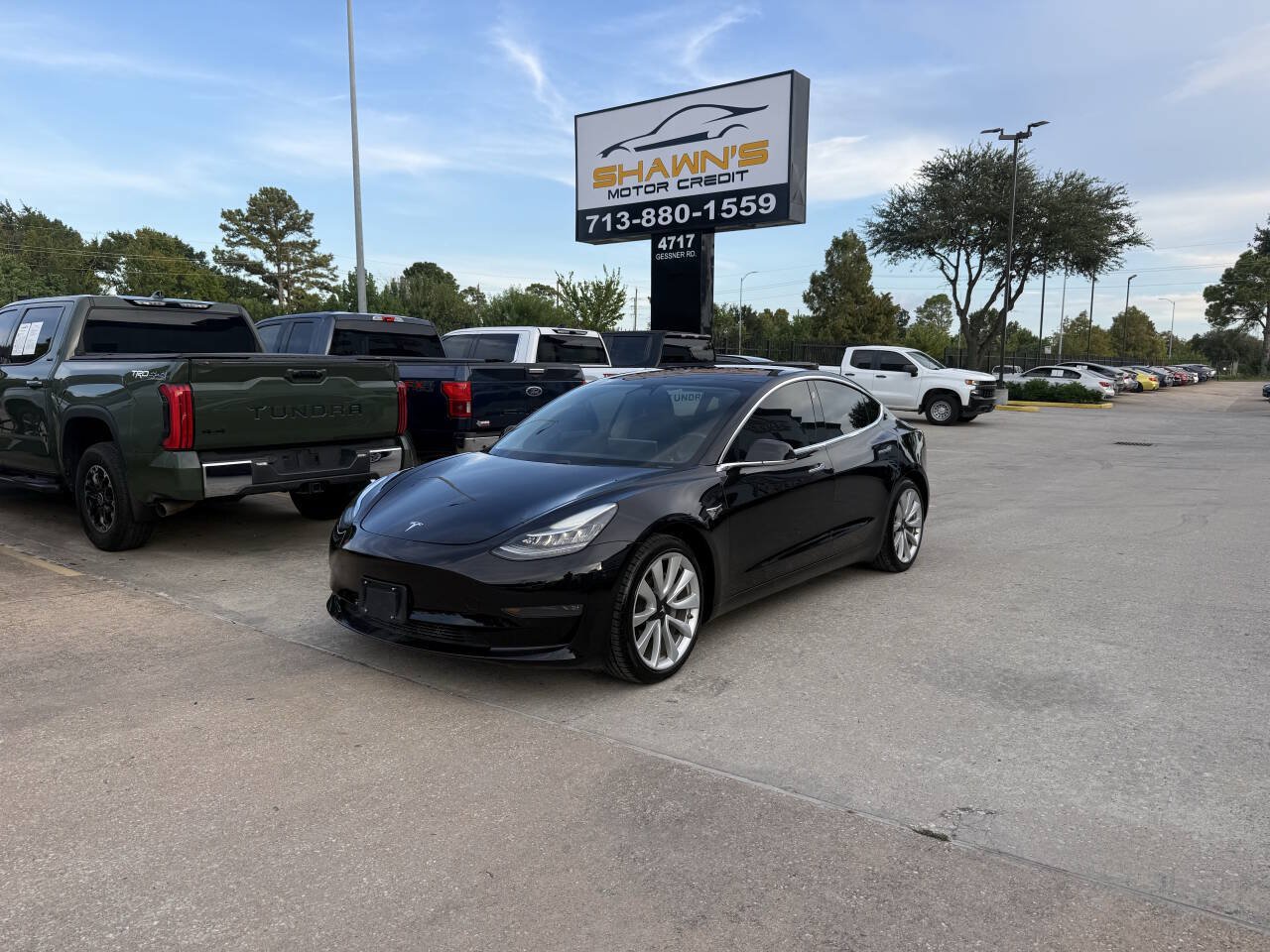 Used 2018 Tesla Model 3 Long Range RWD image 3