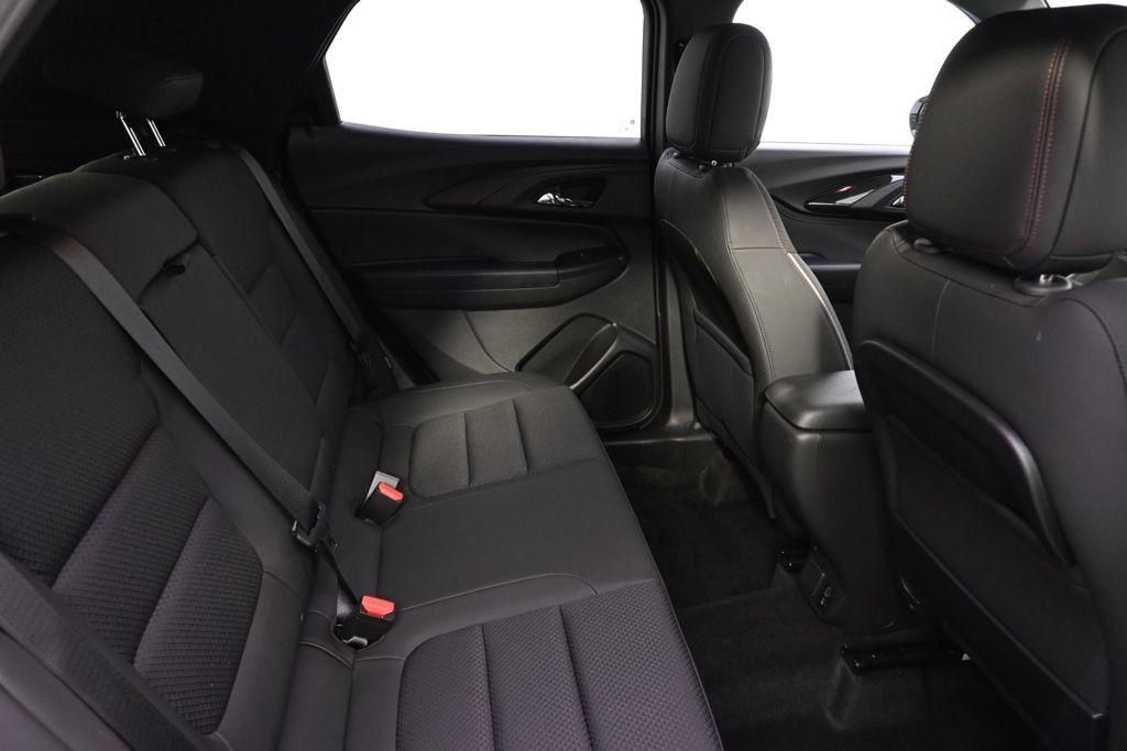 Used 2023 Chevrolet TrailBlazer RS w/ Convenience Package AWD/4WD image 18
