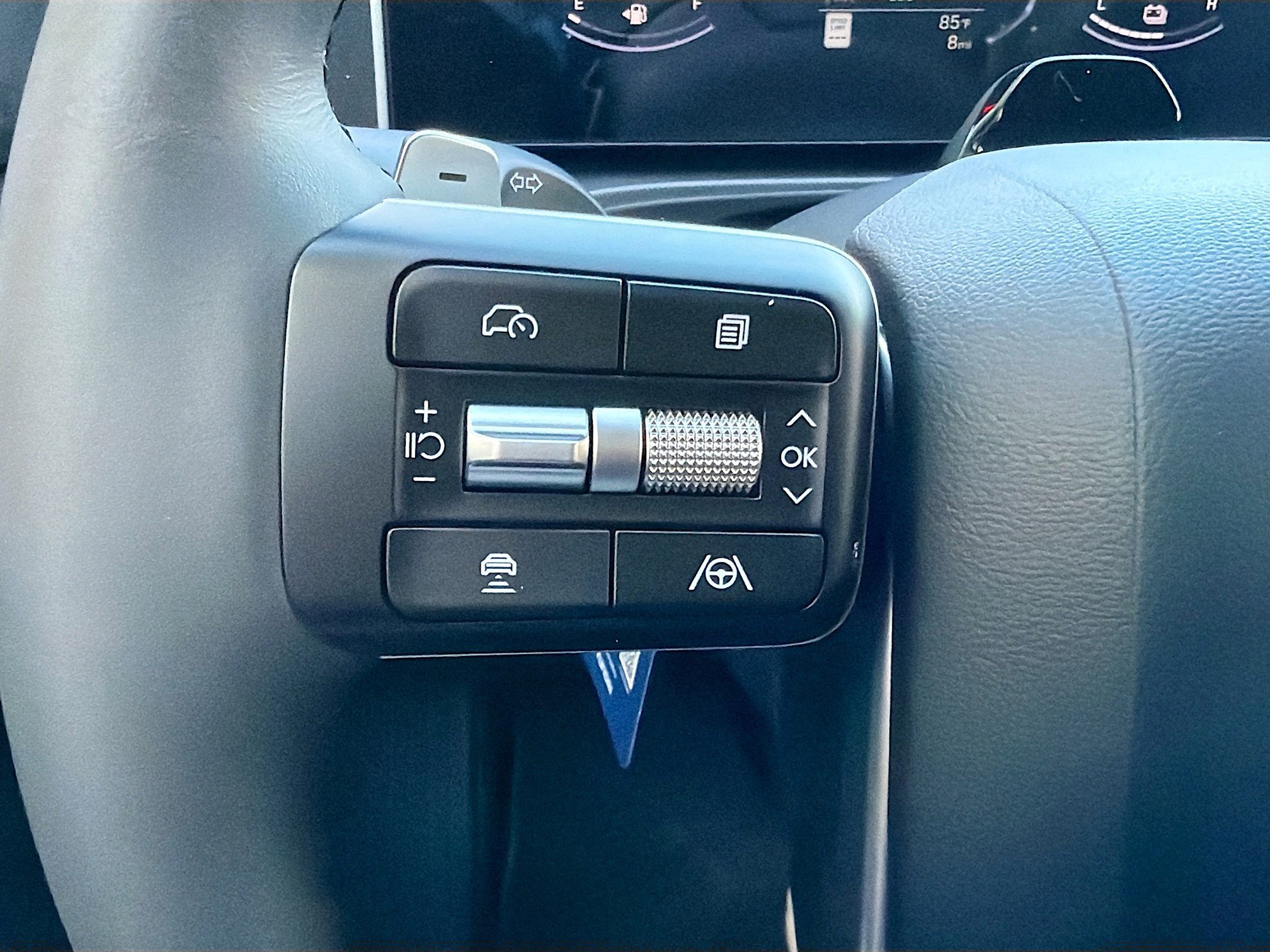 New 2026 Hyundai Santa Fe SEL FWD image 36