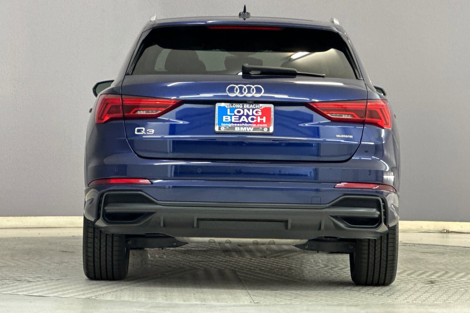 Used 2022 Audi Q3 2.0T Premium w/ Convenience Package AWD/4WD image 9