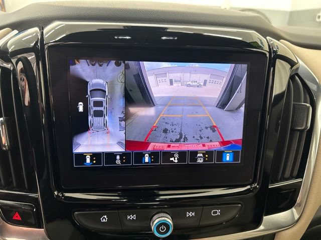 Used 2023 Chevrolet Traverse Premier AWD/4WD image 13