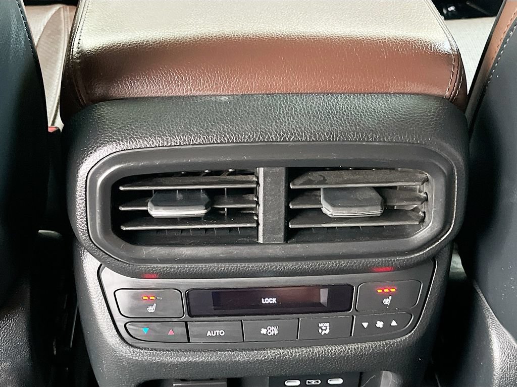 Used 2025 Honda Pilot Elite image 27