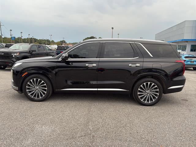 Used 2023 Hyundai Palisade Calligraphy image 4