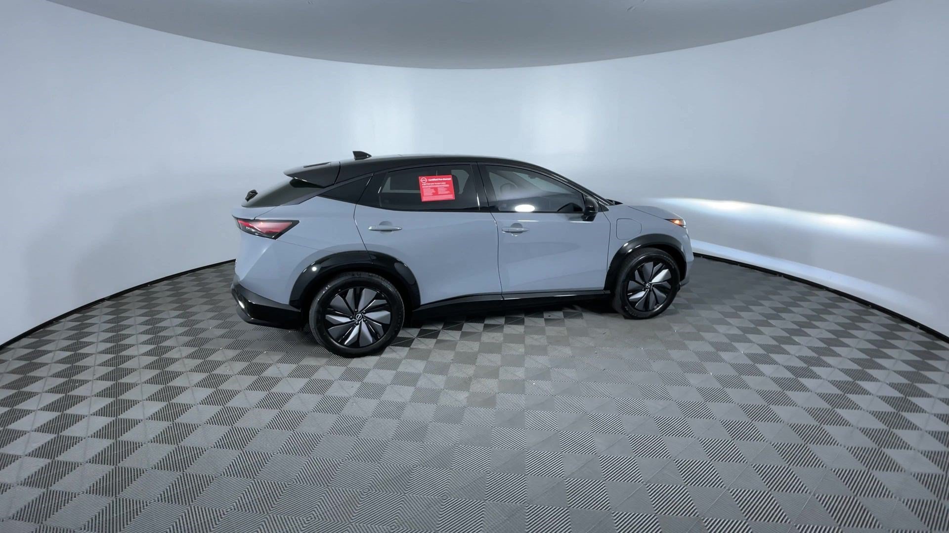 Certified 2024 Nissan Ariya AWD image 9