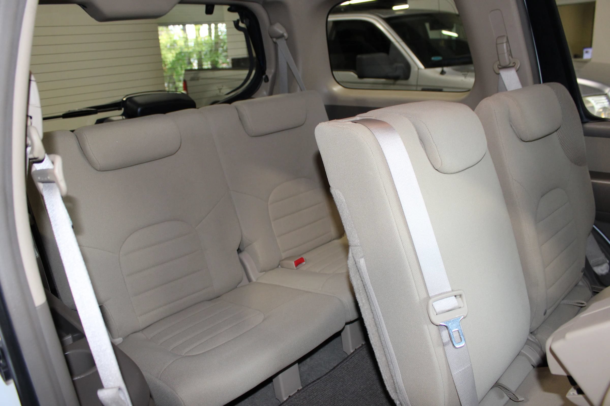 Used 2008 Nissan Pathfinder S RWD image 30