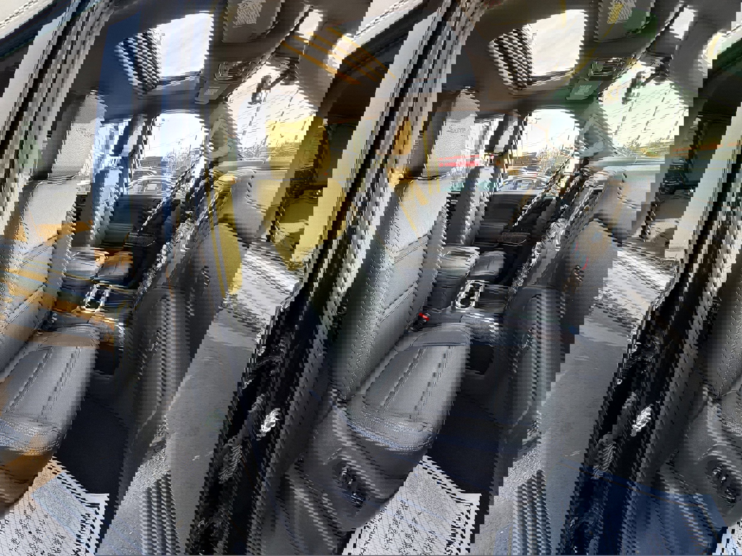 Used 2021 GMC Sierra 2500 Denali w/ Denali Ultimate Package image 26