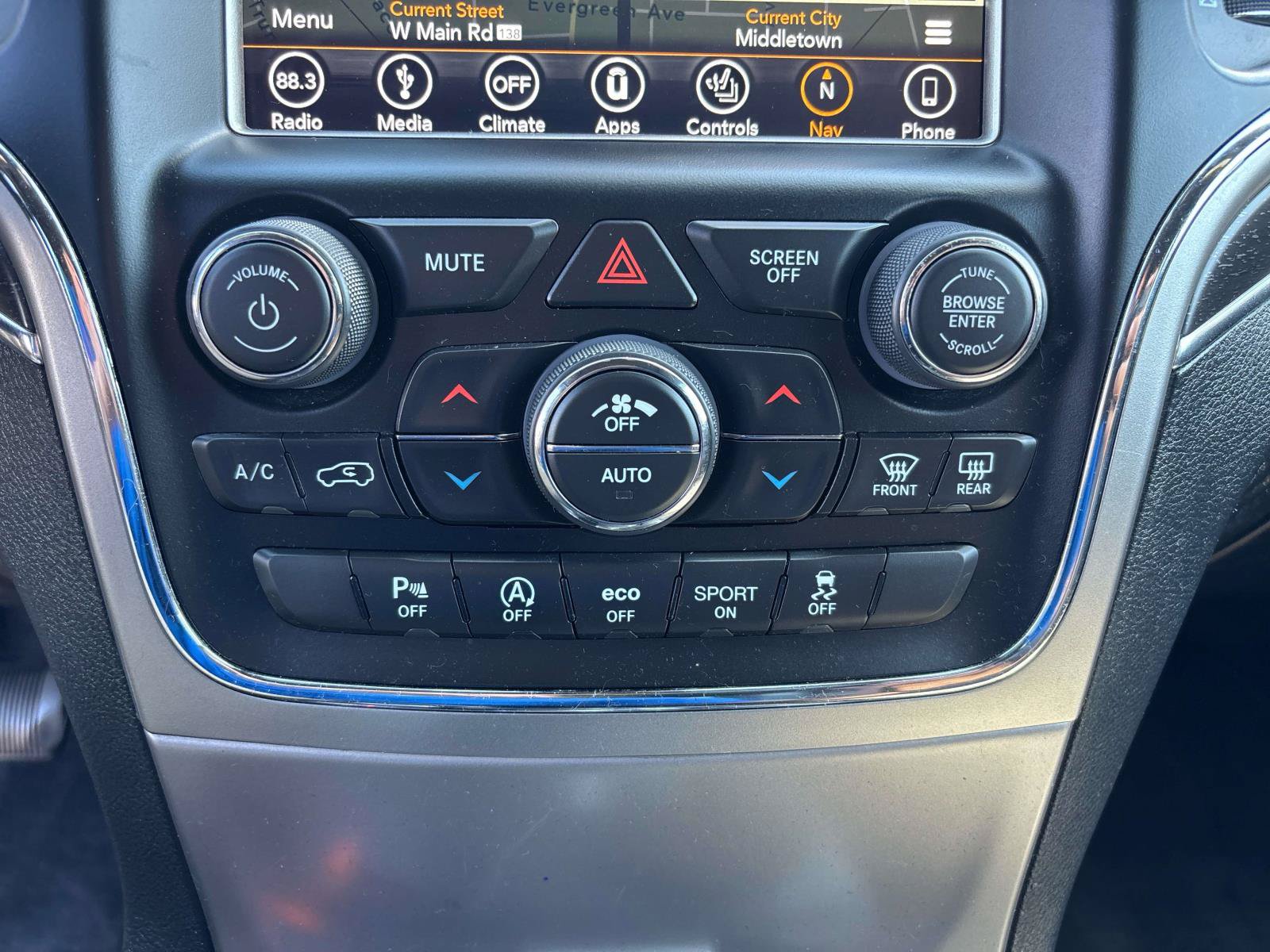 Certified 2018 Jeep Grand Cherokee Limited AWD/4WD image 27