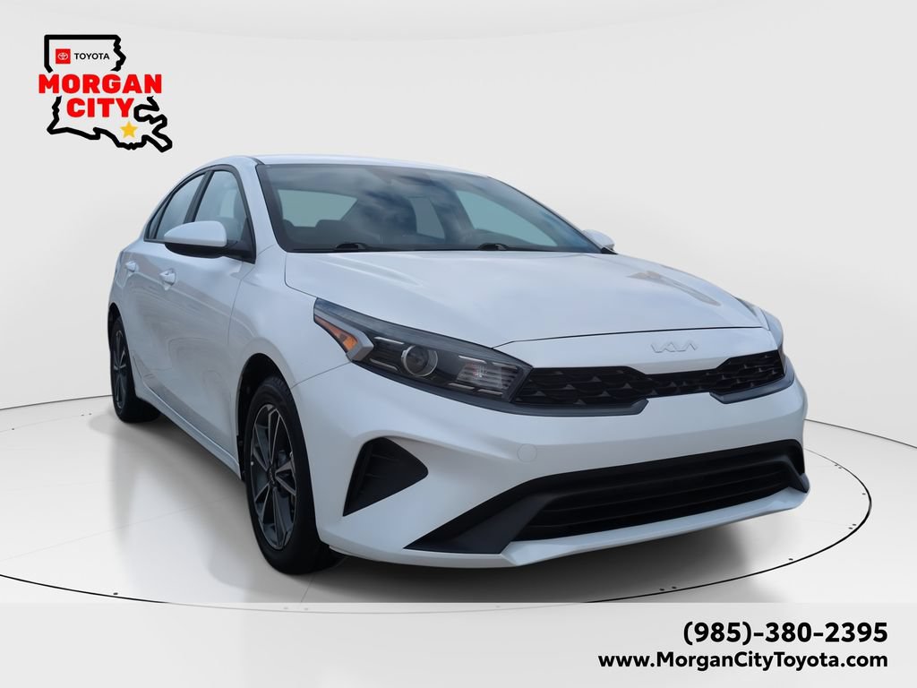 Used 2023 Kia Forte LXS FWD video 1