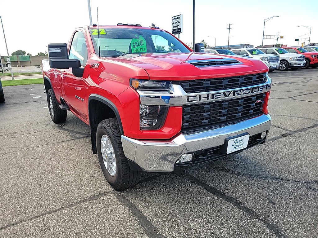 Used 2022 Chevrolet Silverado 3500 LT w/ Convenience Package AWD/4WD image 3