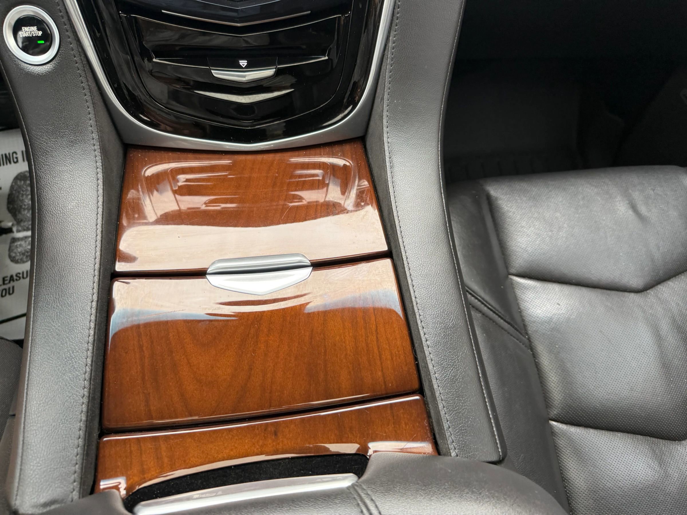Used 2020 Cadillac Escalade ESV Luxury image 43