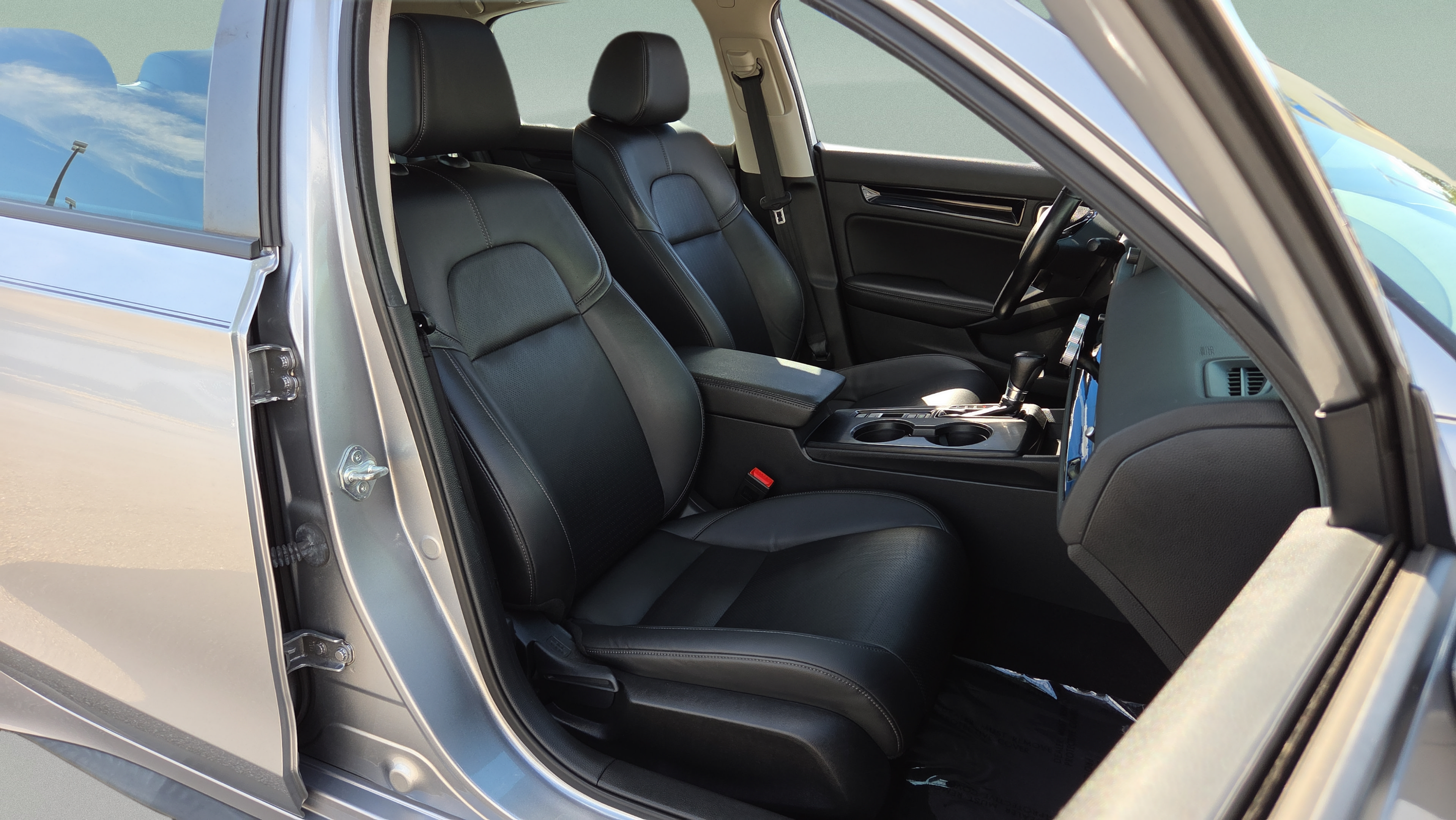 Certified 2024 Honda Civic EX-L image 17