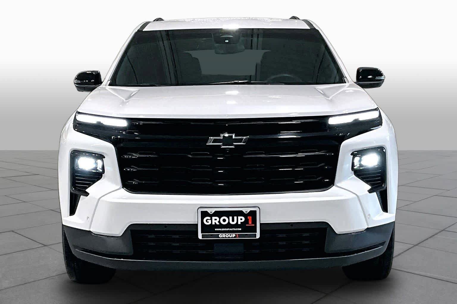 Used 2024 Chevrolet Traverse LT w/ Enhanced Driving Package FWD image 4