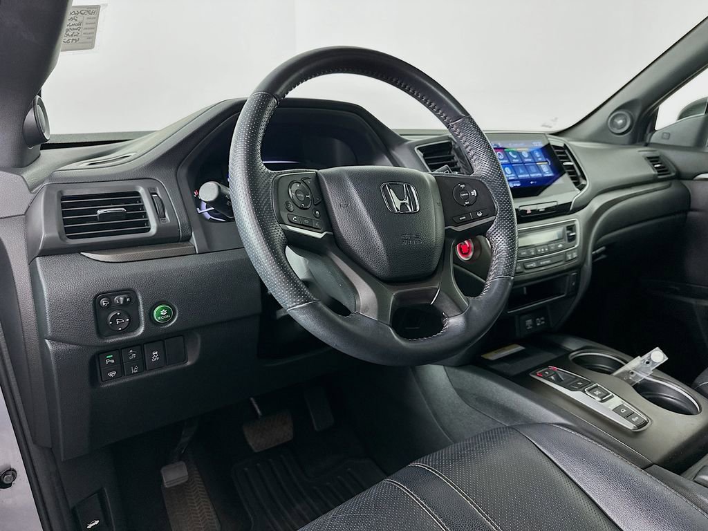 Used 2023 Honda Passport TrailSport image 10