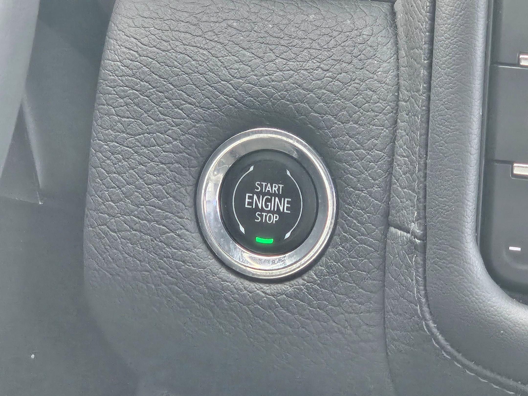 Used 2023 GMC Yukon Denali image 14