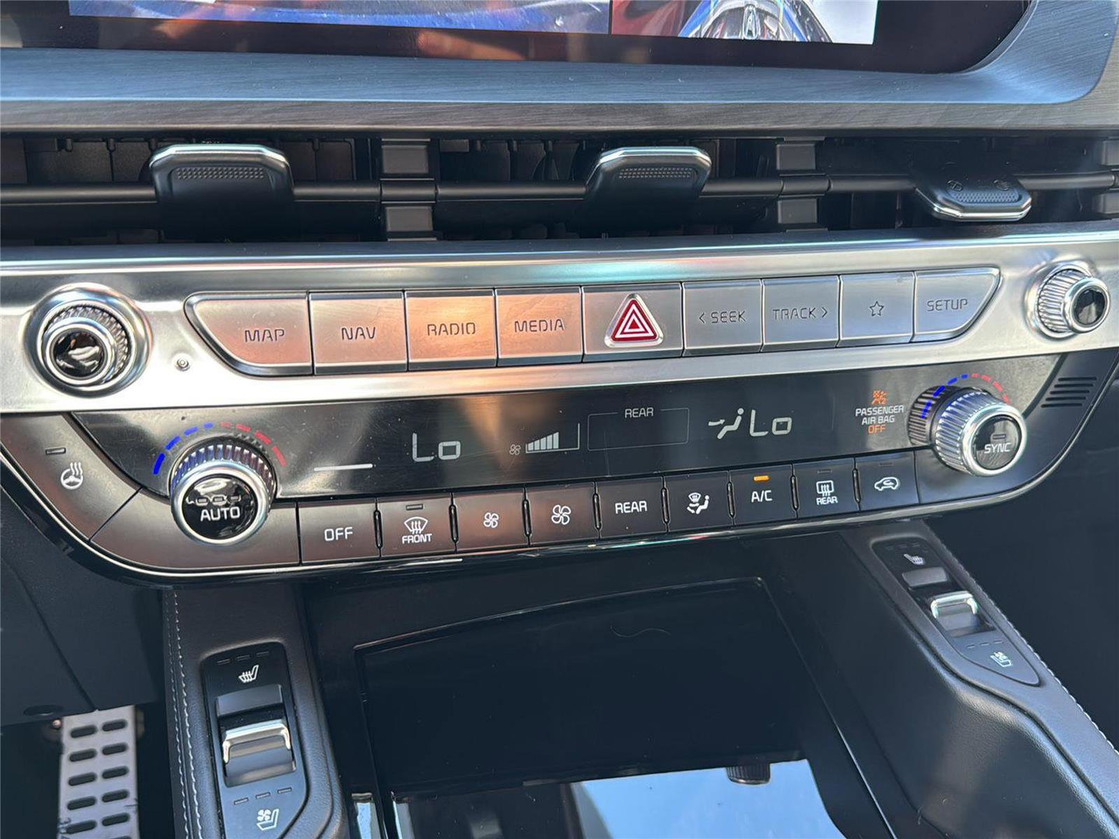 Used 2023 Kia Telluride SX Prestige X-Pro image 18
