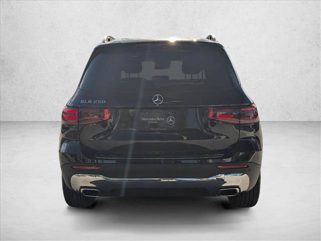 Used 2025 Mercedes-Benz GLB 250 image 7