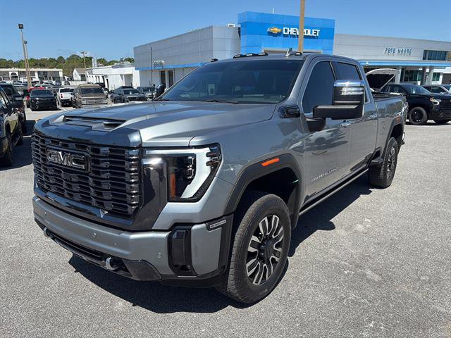 Used 2024 GMC Sierra 2500 Denali Ultimate image 2