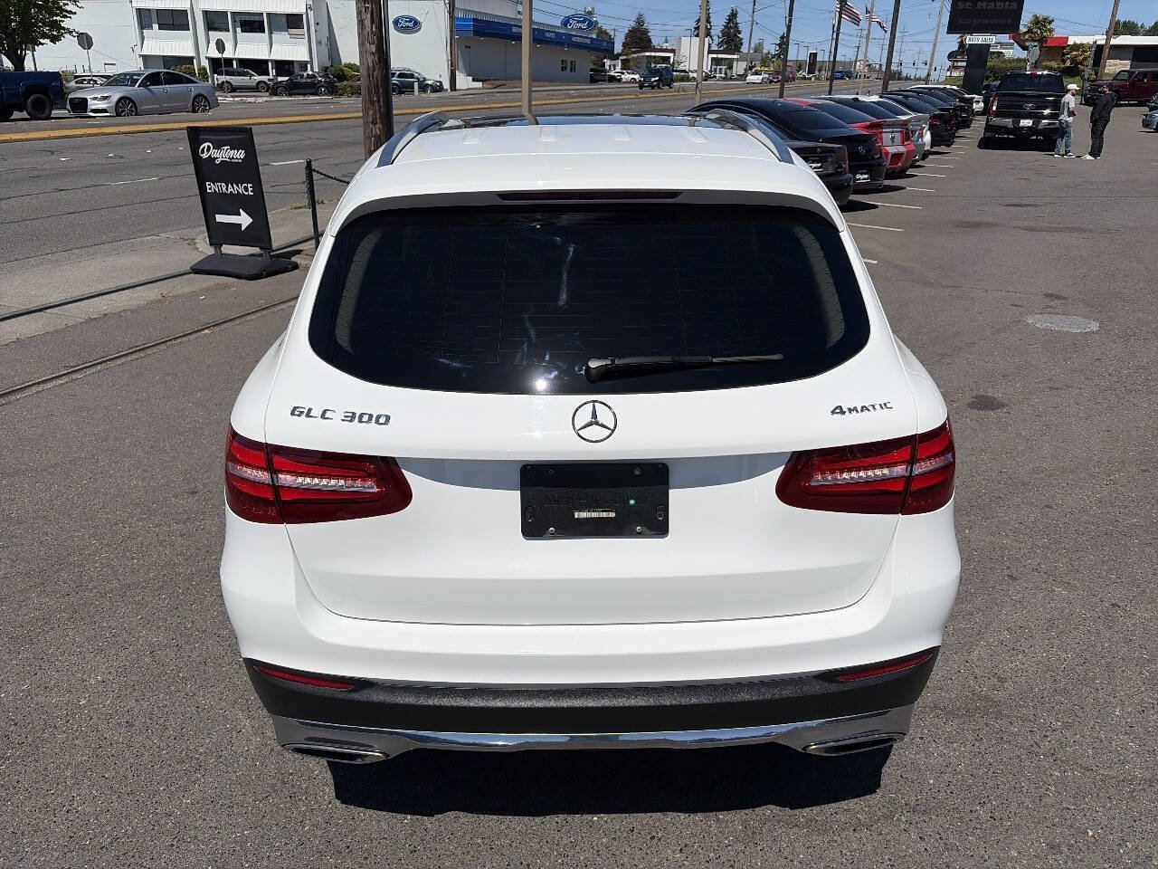 Used 2019 Mercedes-Benz GLC 300 4MATIC image 5