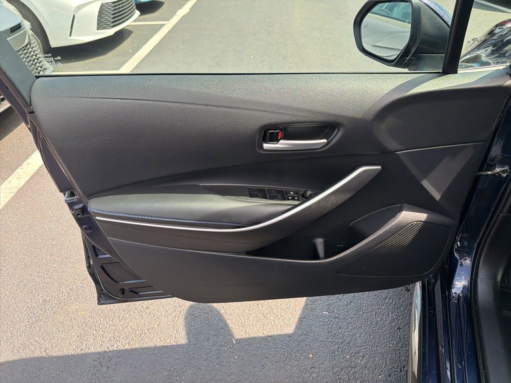 Certified 2022 Toyota Corolla SE w/ SE Premium Package FWD image 18