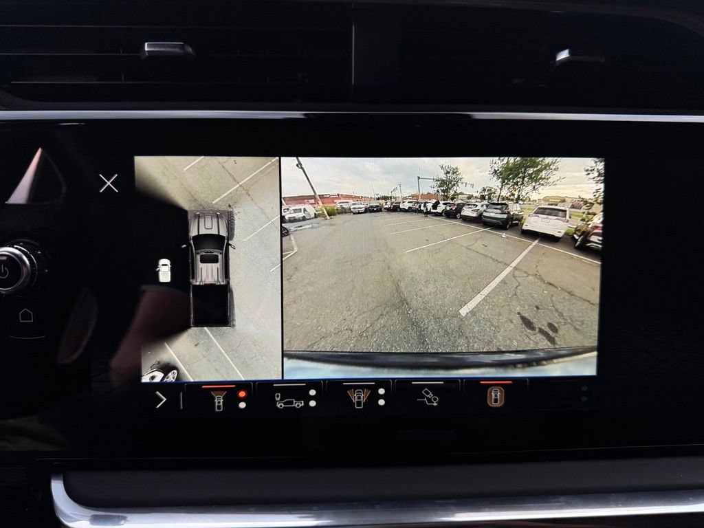 Used 2024 GMC Sierra 2500 Denali Ultimate AWD/4WD image 46