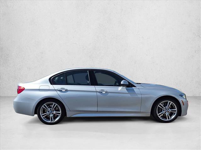 Used 2018 BMW 330i Sedan RWD image 4
