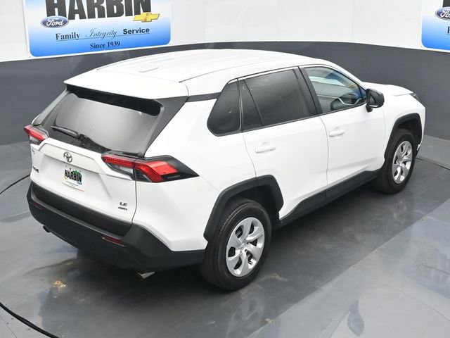 Used 2024 Toyota RAV4 LE AWD/4WD image 25