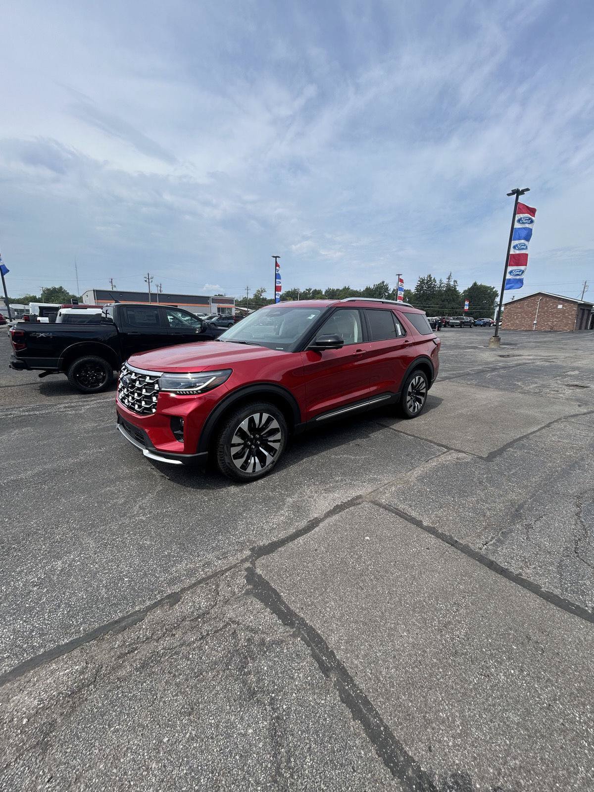 New 2026 Ford Explorer Platinum w/ LUX Leather Package AWD/4WD image 22