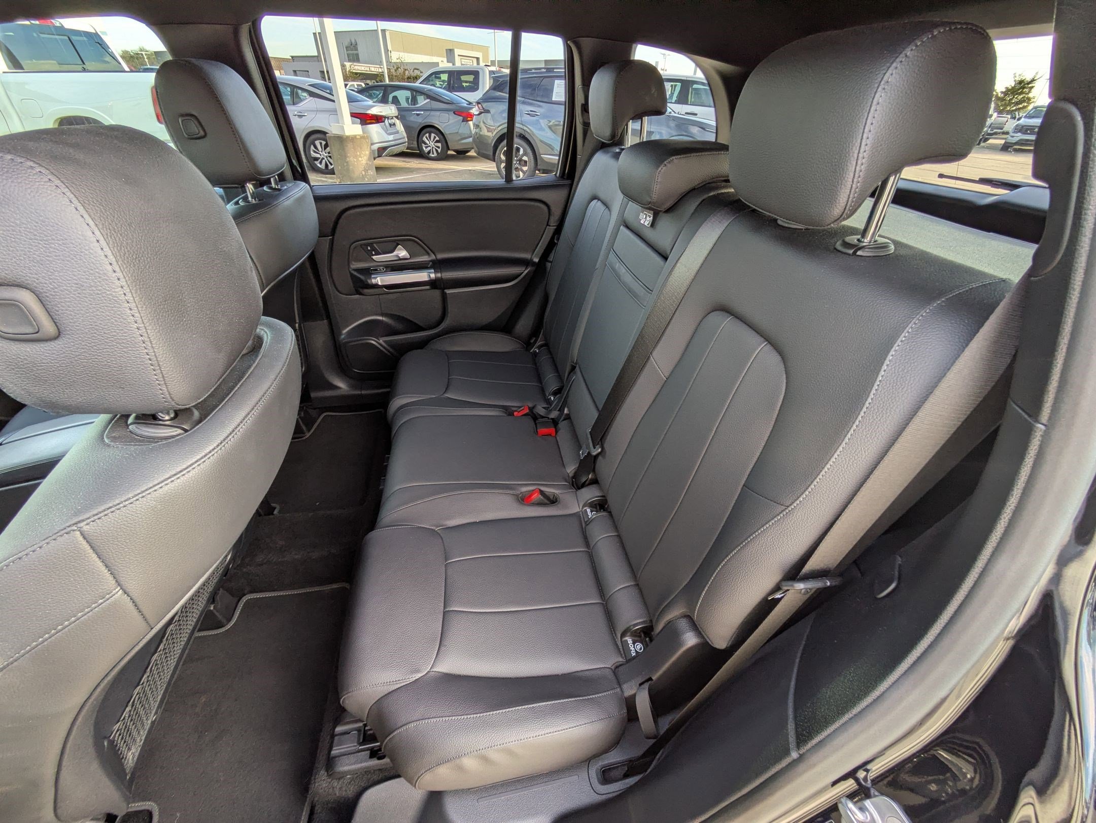 Used 2024 Mercedes-Benz GLB 250 image 26