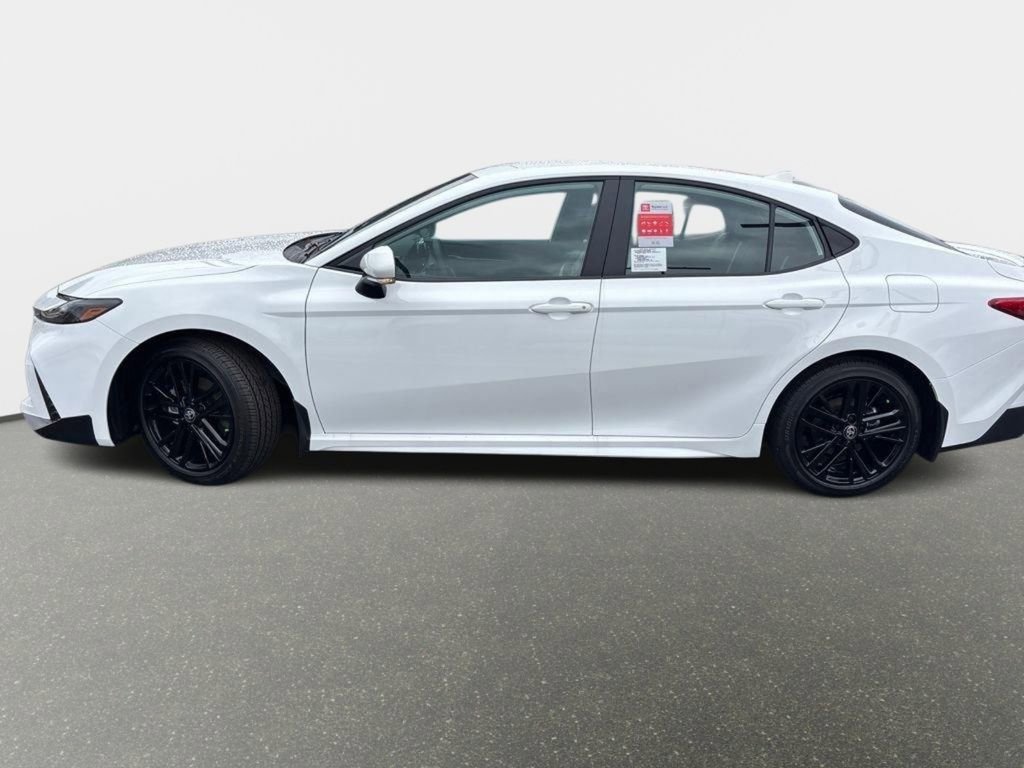 New 2026 Toyota Camry SE image 3