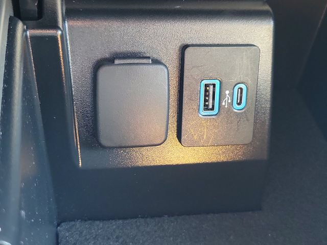 Used 2023 Ford Explorer XLT w/ Equipment Group 202A AWD/4WD image 30