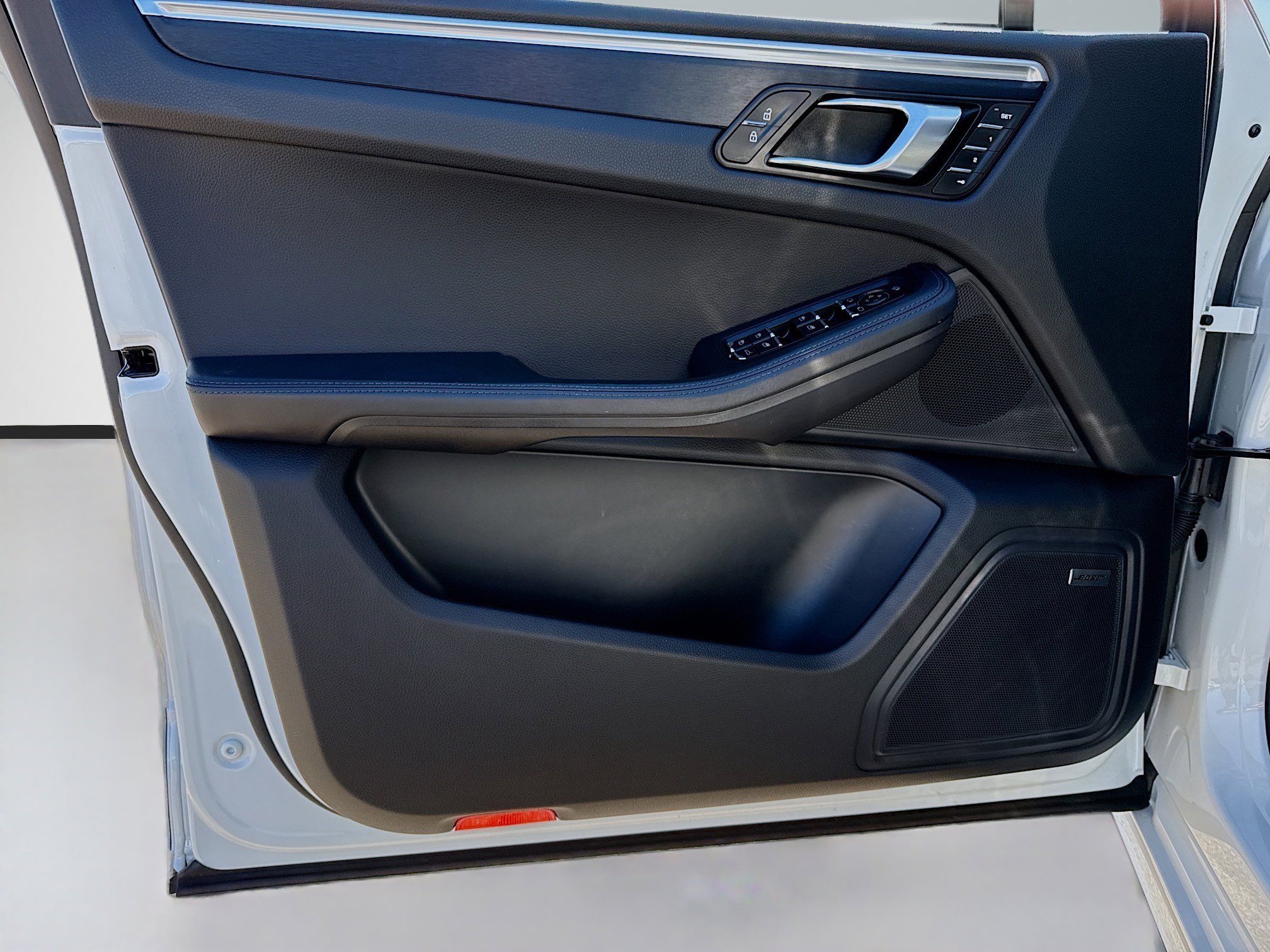 Used 2024 Porsche Macan GTS image 22