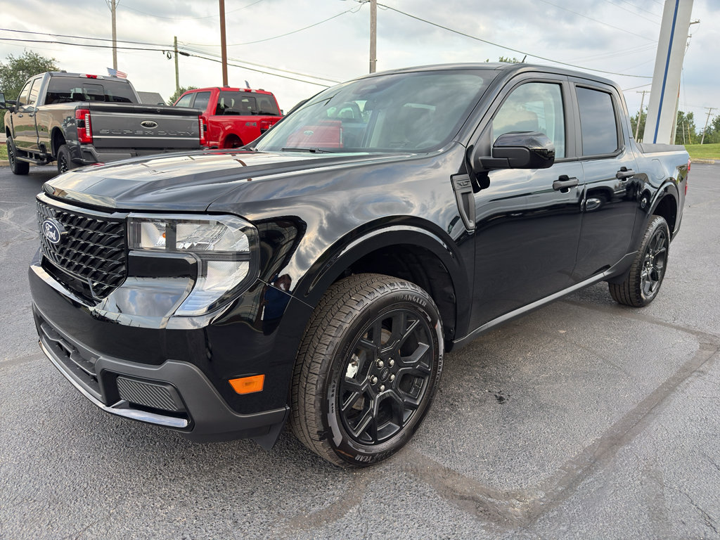 New 2026 Ford Maverick XLT w/ XLT Luxury Package AWD/4WD image 4