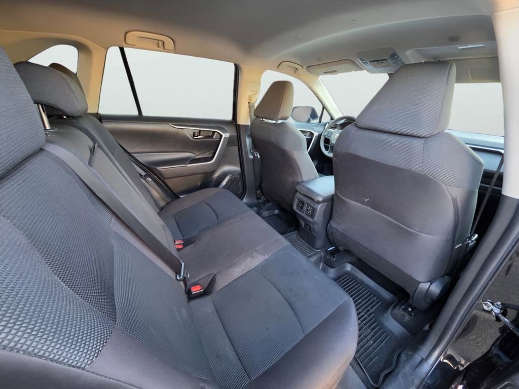 Used 2023 Toyota RAV4 LE FWD image 17
