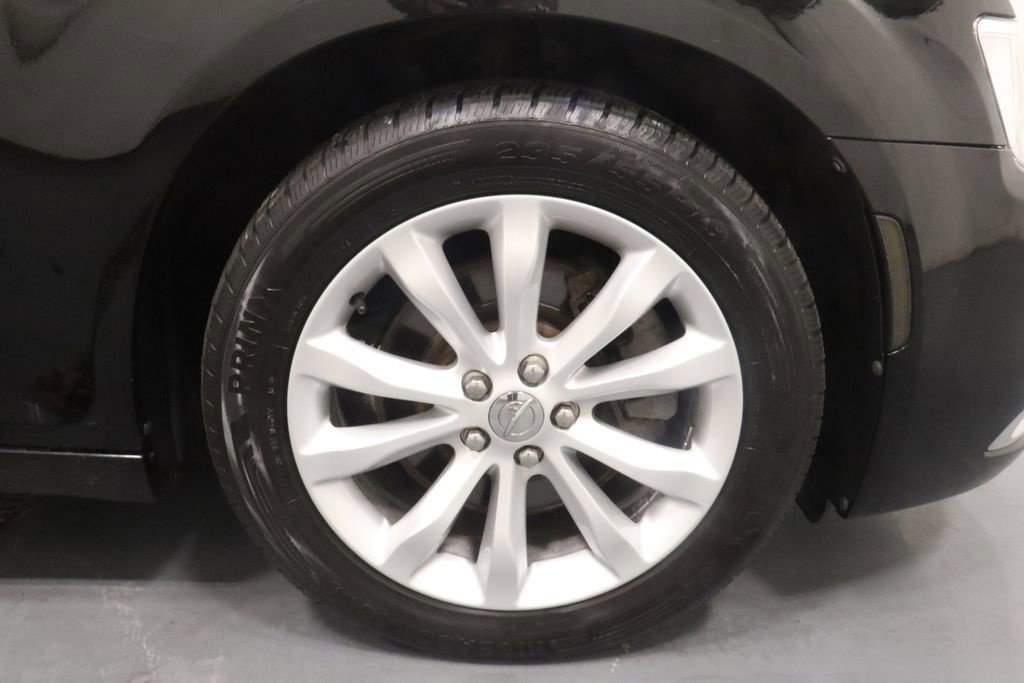 Used 2015 Chrysler 300 Limited AWD/4WD image 27
