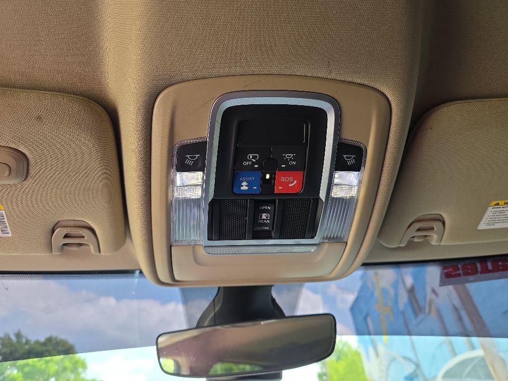 Used 2022 RAM 2500 Laramie AWD/4WD image 14