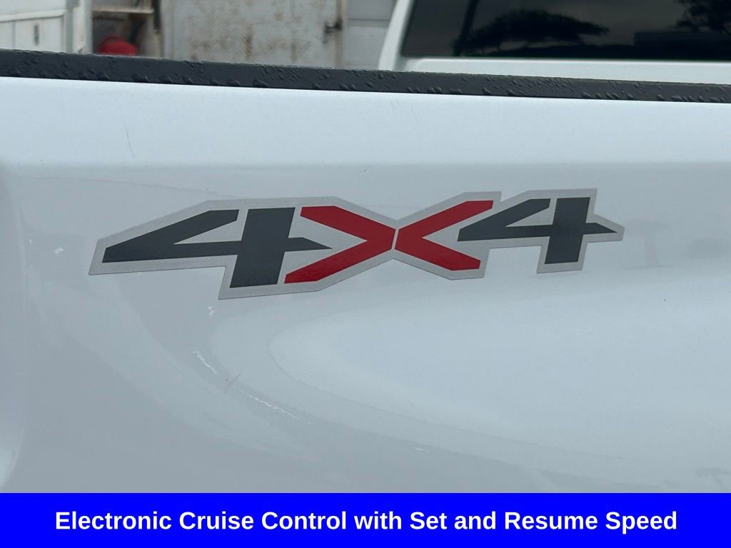 Used 2025 Chevrolet Silverado 2500 LT w/ Convenience Package image 22