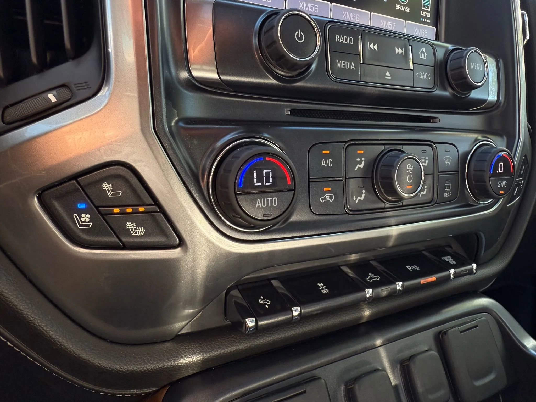 Used 2016 Chevrolet Silverado 2500 LTZ w/ Duramax Plus Package image 17