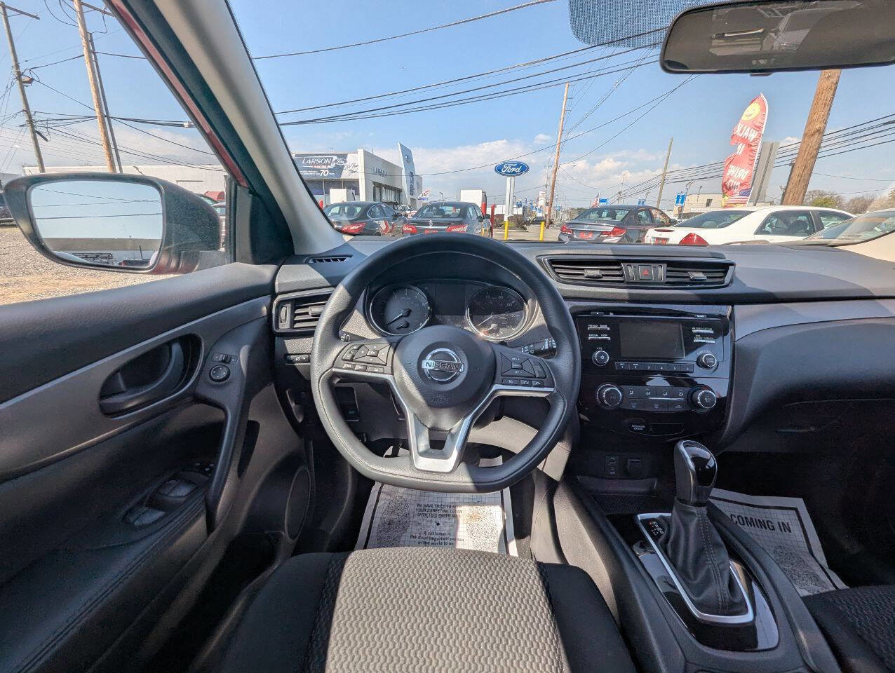 Used 2018 Nissan Rogue Sport S w/ S Appearance Package image 26