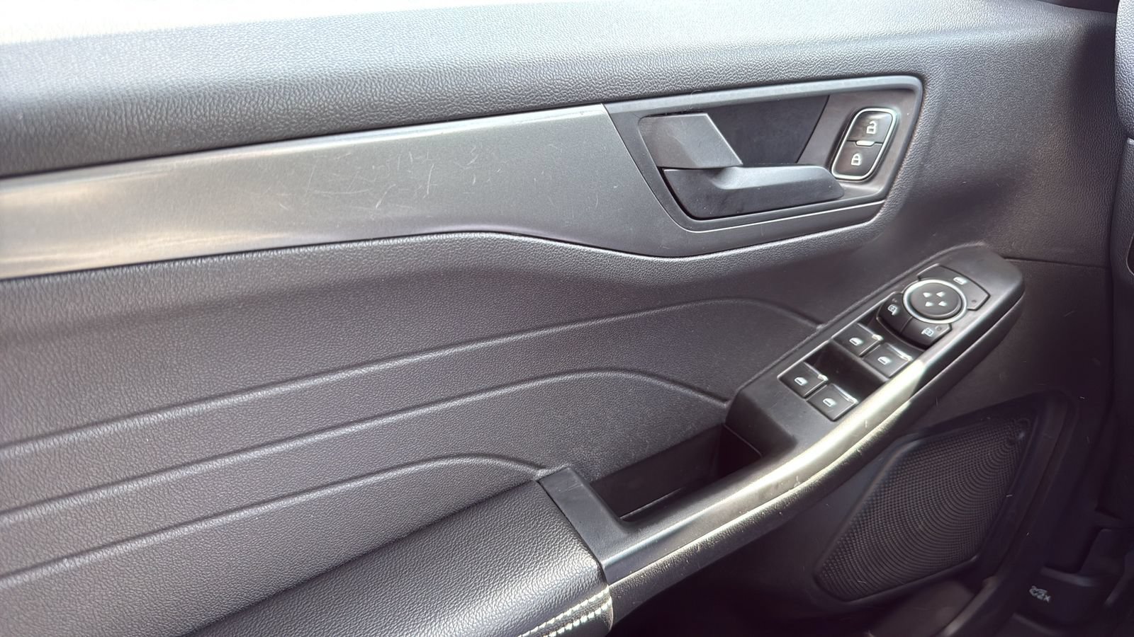 Certified 2025 Ford Escape Active FWD image 12